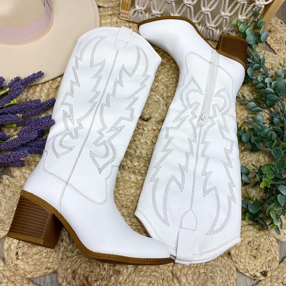 SUPER cute white cowgirl boots, worn once!